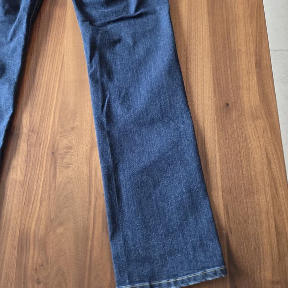 Kimes Ranch Sarah High-Rise Slim Bootcut Jeans | 6/30 | Dark Wash - Picture 12 of 12